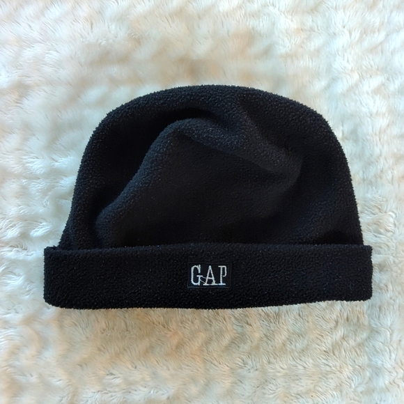 GAP | Fleece Beanie - Picture 1 of 9